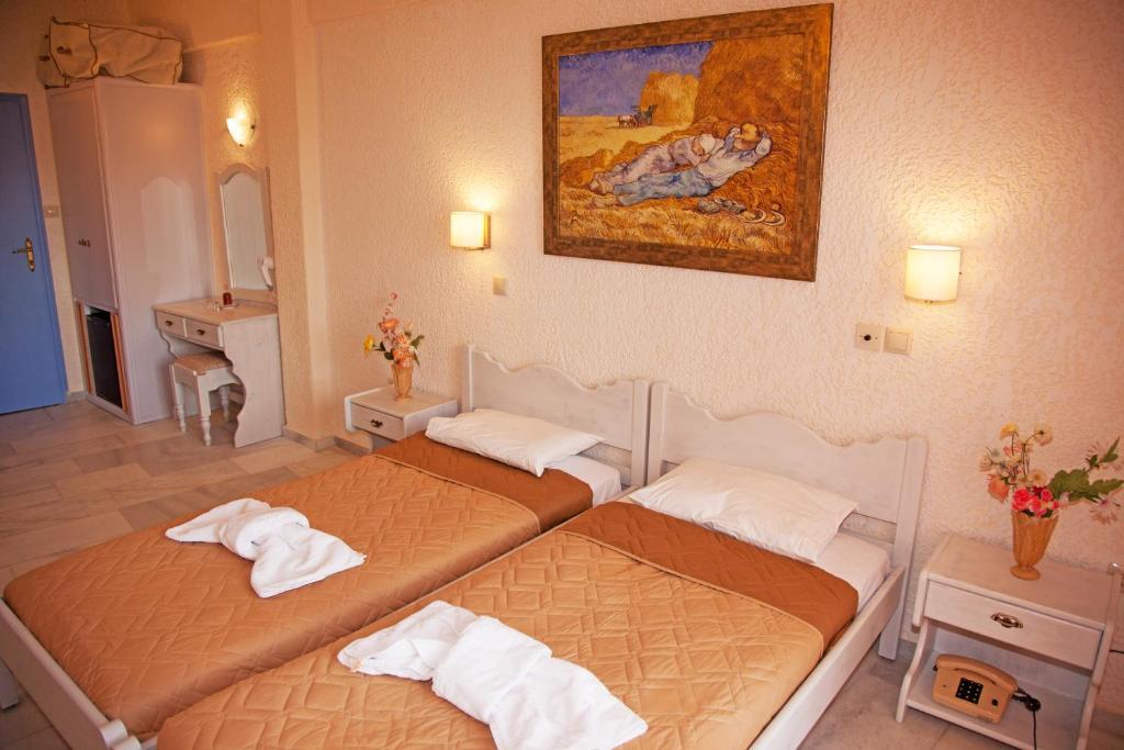 St.George Valsamitis Hotel Katapola Exterior photo