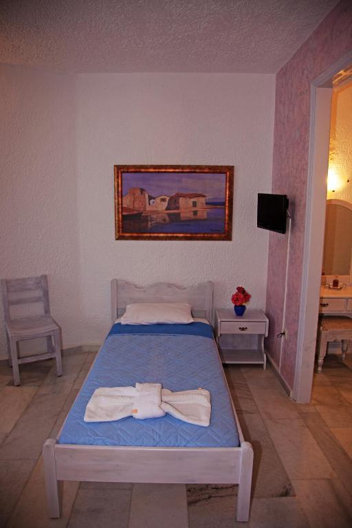 St.George Valsamitis Hotel Katapola Exterior photo